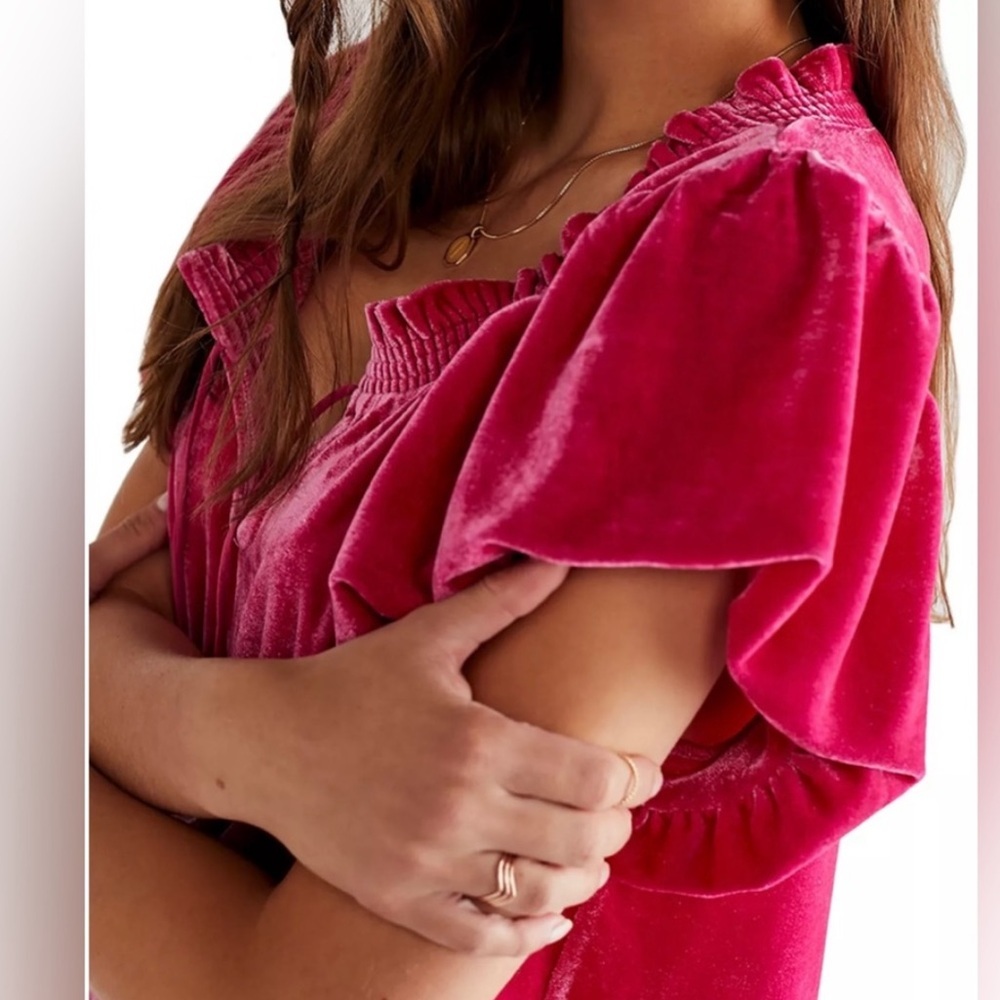 Free People Fuchsia Crop Top Terese Velvet Shorts Puff Sleeve Keyhole Tie Neck - Picture 14 of 16